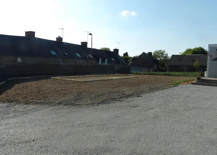 度假居 Du Chesnot , *